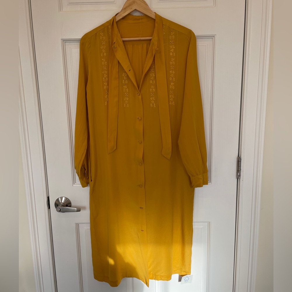Vintage Yellow Silk Tie-Neck Dress/Robe Sz Small